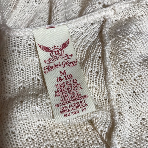 blouse in good condition almost new - Picture 6 of 8